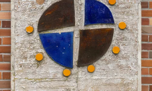 D018 Glazovaný keramický reliéf Slunce